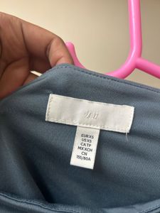 H&amp;M Blue Long Sleeve Boatneck Bodysuit - XS