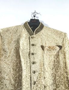 Cream Embroidered Sherwani Set (Men&#39;s)