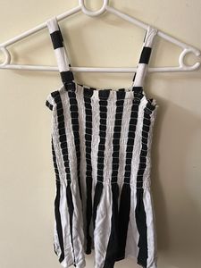 Black-white Crop Top With Over Jacket