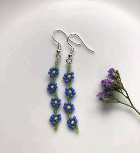 Daisy Beaded Dangle Earrings🤐