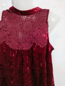 BEAUTIFUL VELVET TOP
