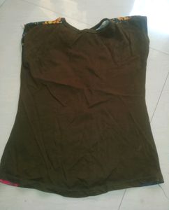 women&#39;s dark green T-shirt, soft material with Bar