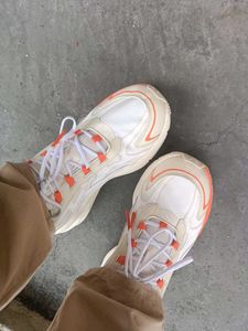 Puma Sneakers - Like New