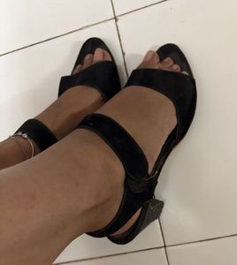 Black 1inch Heels