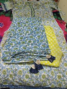 used Floral Print Kurta Set