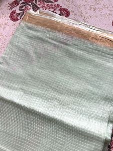 Beautiful Ombre Saree With Zari Border
