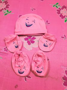 Set Of Romper And Mittens