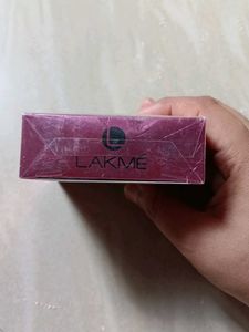 Lakme Compact