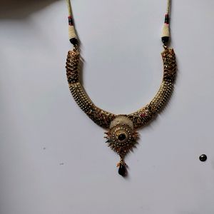 Jwelllery Set With Earrings And Tika
