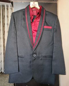 Boy's Black Tuxedo Blazer 3 piece Suit