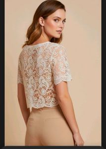 Elegant Lace Crop Top🌼🍁