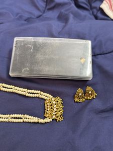 Golden And Moti Set