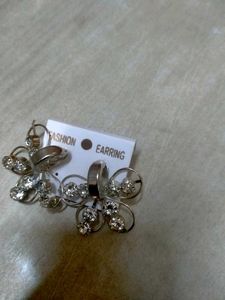 Sparkly Flower Earrings