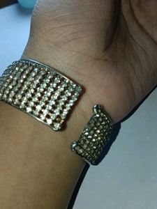 Vintage Style Gold Tone Bangle Bracelet Lot