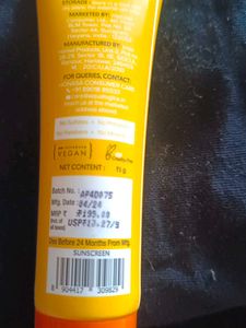 Aqualogica SPF50+ Glow + Dewy Sunscreen