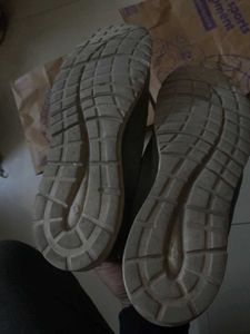 Men&#39;s Grey Sneakers