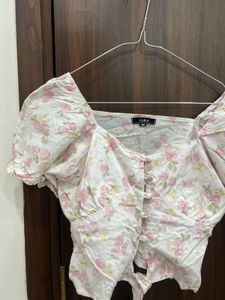 Floral Tie-Front Crop Top