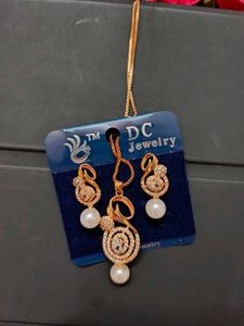 Pearl & Crystal Jewelry Set