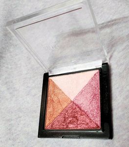 SWISS BEAUTY Baked Blusher &amp; Highlighter (7gm)