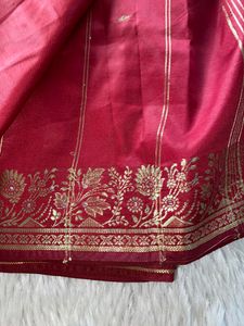 Women Red Printed With Gold Zari Border Saree