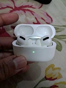 Apple Airpods Pro (New Condition)