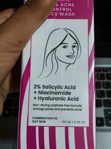 Foxtale Oil &amp; Acne Control Face Wash