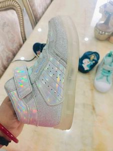 Sketchers Light Shoes For Girls