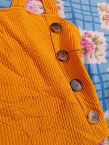 Mustard Crop Top💛💛