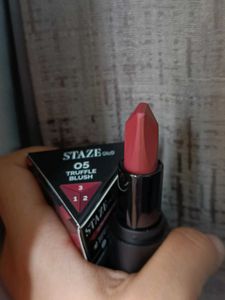 Staze 9to9 Love Traingle 3in 1 Lipstick