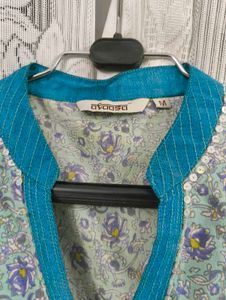 Avaasa Green Floral Printed Cotton Kurti – Size M