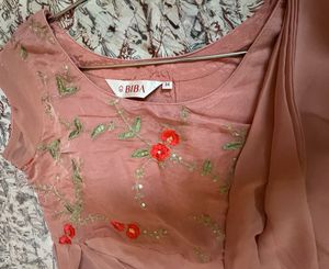 Elegant Mauve Dress with Embroidery