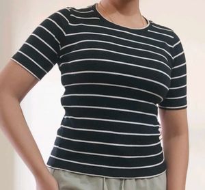 Code By Lifestyle Black And White Strips Top