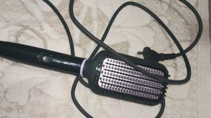 Philips instant Hair Straightening brush
