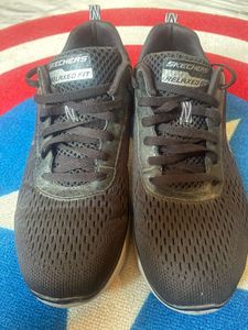 Skechers shoes With memory foam