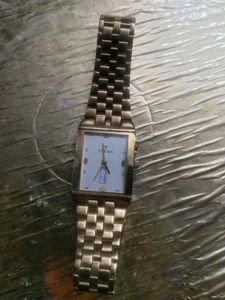 Titian Gold Wach Men&#39;s!!