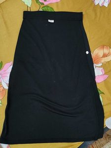 Elegant Black Midi Skirt