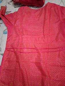 Aurelia Pink Embroidered Kurta