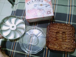 Combo Of Small Plastic Containers