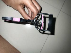 2 Eyelash Curlers &amp; fan