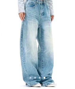 Baggy Light Wash Jeans