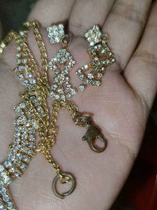 Necklace With Earrings 🌸🤩