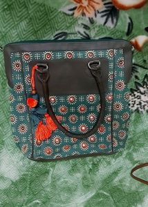 Patterned Tote Bag with Tassels
