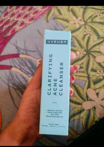 Hyphen Clarifying Acne Cleanser