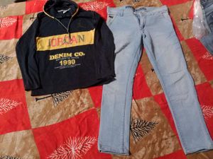 Light Blue Jeans with t-shirt