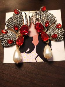 La Belleza Contemporary Butterfly Drop Earring
