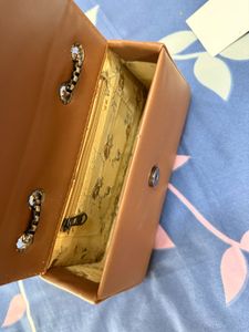 Chic Brown Crossbody Bag