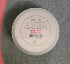 Innisfree Mineral Powder , Nivea Serum