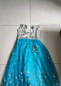 Pretty Light Blue Long Party Gown