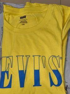 Levi's Yellow Graphic Tee