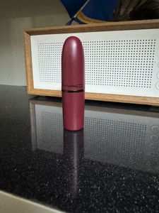 Mac Elegant Lipstick ( Diva Matt 603)